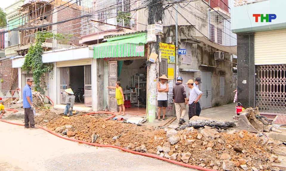 Ph&aacute;p luật v&agrave; cuộc sống: Ki&ecirc;n quyết xử l&yacute; vi phạm đất đai từ đầu 