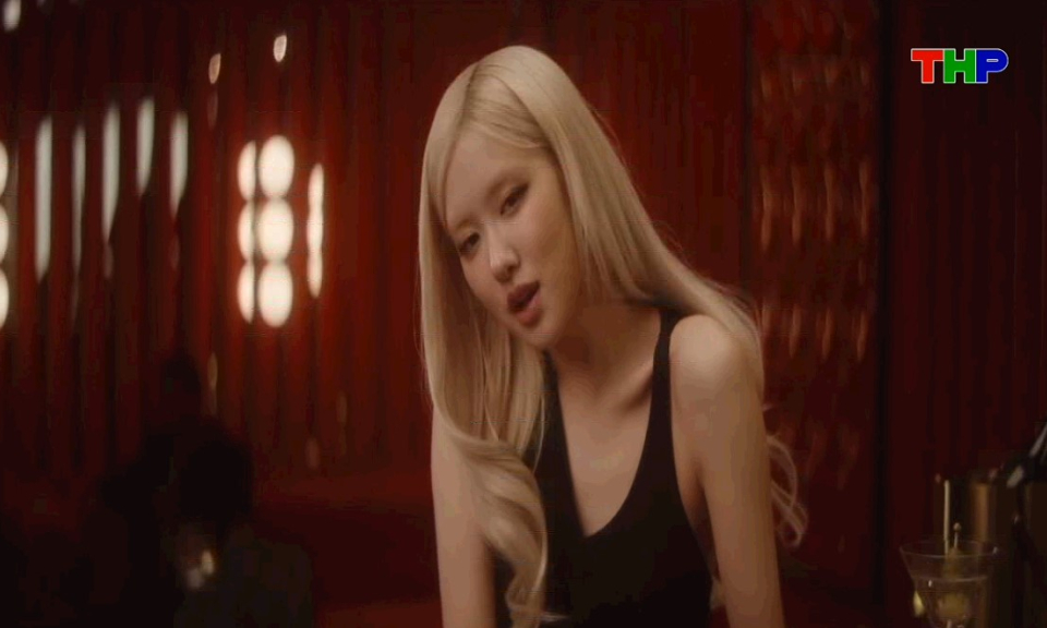 Ca nhạc quốc tế: Ros&eacute; - Từ Kpop đến những thước phim của tuổi trẻ