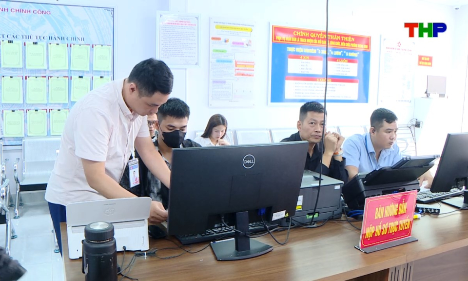 Chuyển đổi số v&agrave; cải c&aacute;ch h&agrave;nh ch&iacute;nh: Từ th&aacute;i độ c&ocirc;ng vụ đến sự h&agrave;i l&ograve;ng của người d&acirc;n