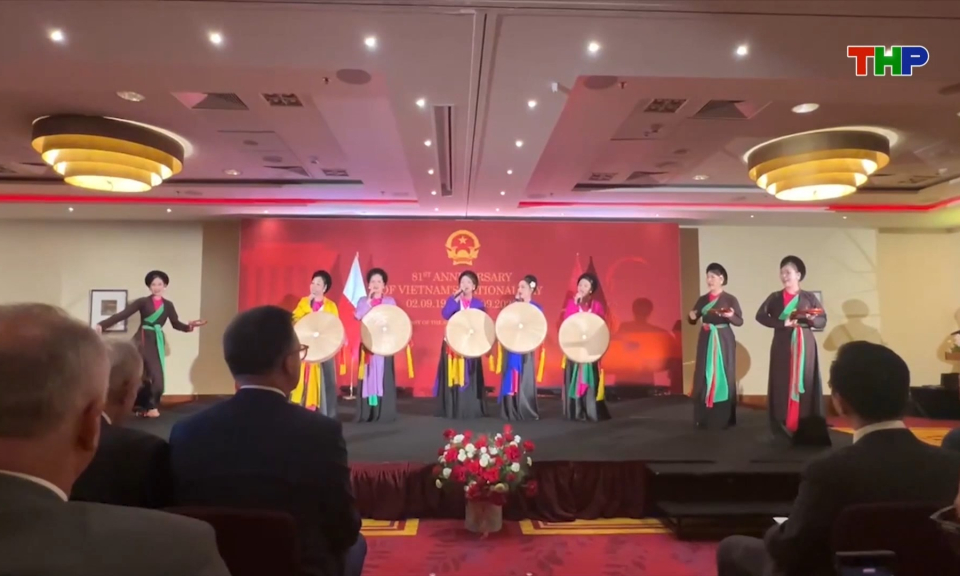 Nghệ thuật truyền thống Hải Ph&ograve;ng ghi dấu ấn tại Ba Lan