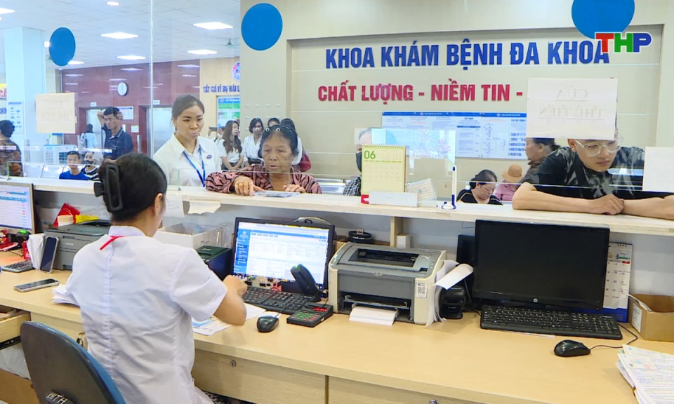 Ch&iacute;nh s&aacute;ch ph&aacute;p luật: Hiệu quả từ thay đổi quyền lợi Bảo hiểm y tế cho người d&acirc;n