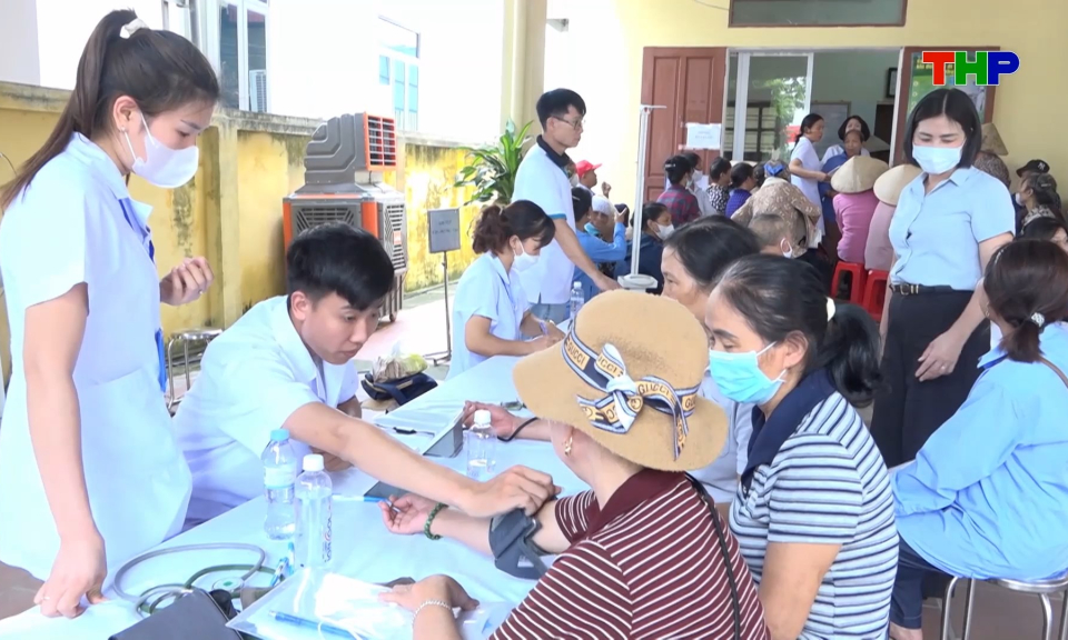 Tăng tốc triển khai kh&aacute;m sức khỏe to&agrave;n d&acirc;n