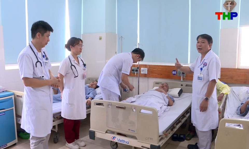 Ph&oacute;ng sự: Đột quỵ - Thời gian v&agrave;ng giữa sự sống v&agrave; di chứng