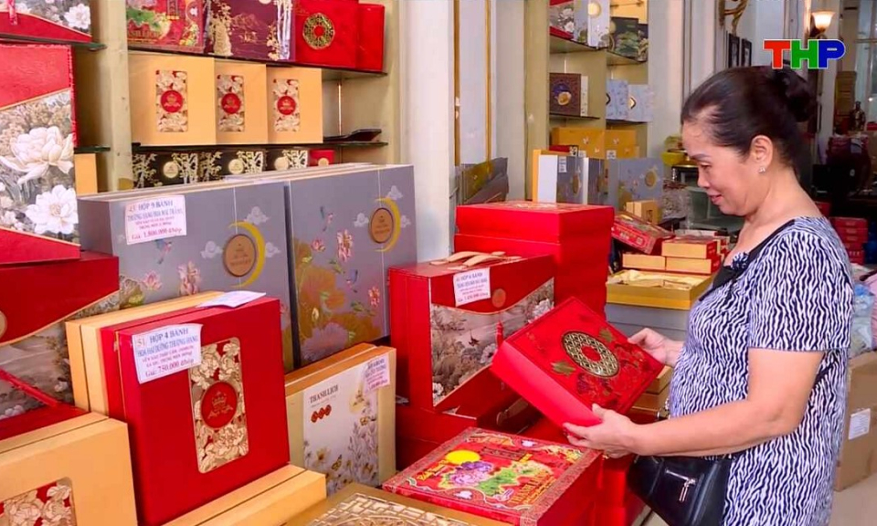 Chạm Hải Ph&ograve;ng: Hương vị b&aacute;nh Trung thu cổ truyền