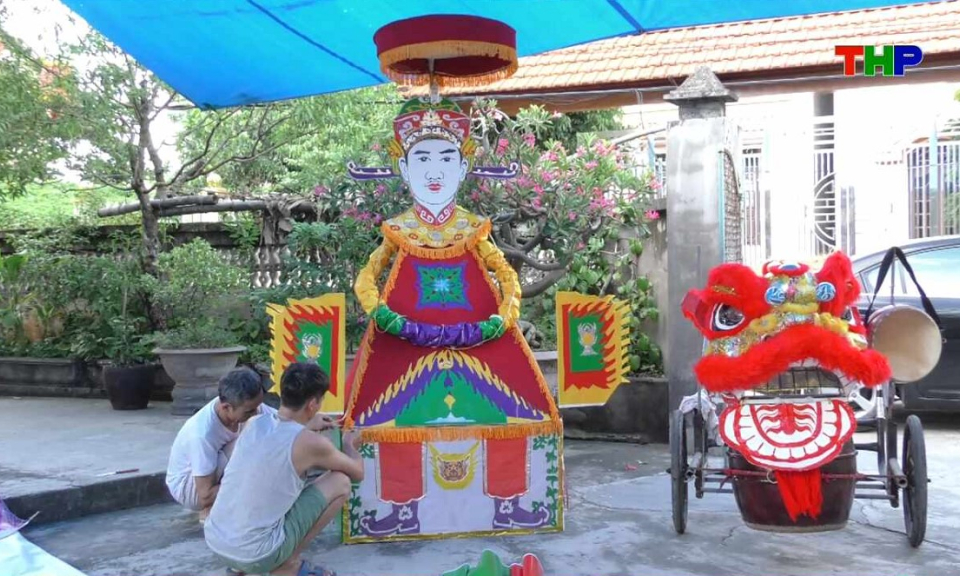 Chạm Hải Ph&ograve;ng: Tiến sĩ giấy khổng lồ