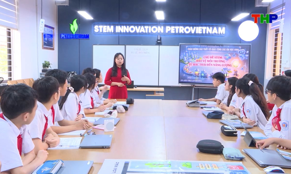 Ch&iacute;nh s&aacute;ch ph&aacute;p luật: Hải Ph&ograve;ng đẩy mạnh chuyển đổi số theo tinh thần Nghị quyết 71 của Bộ Ch&iacute;nh trị