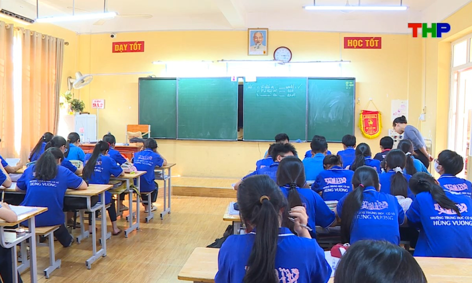 Gi&aacute;o dục v&agrave; đ&agrave;o tạo: Gi&aacute;o dục v&agrave; đ&agrave;o tạo Hải Ph&ograve;ng giữ vững chất lượng top đầu cả nước