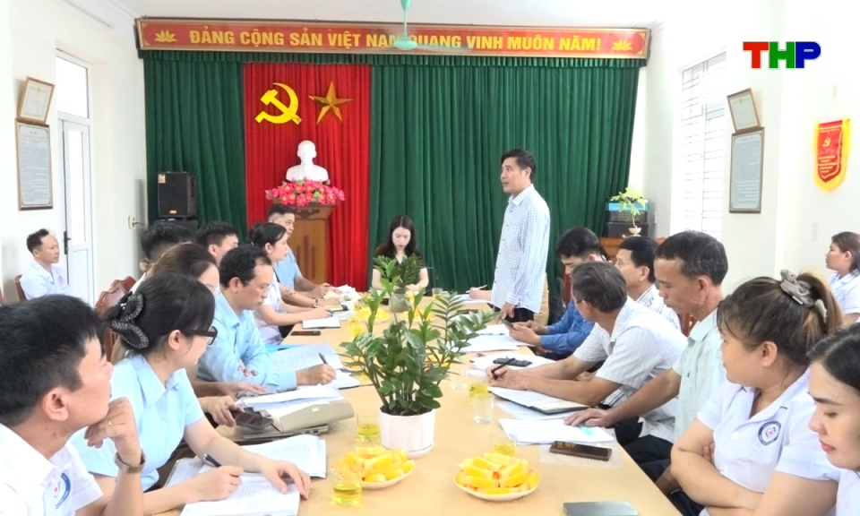 Đại biểu nh&acirc;n d&acirc;n với cử tri: Gi&aacute;m s&aacute;t đến c&ugrave;ng, th&aacute;o gỡ từ cơ sở