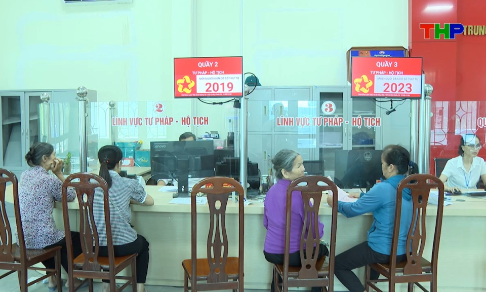 Chuyển đổi số v&agrave; cải c&aacute;ch h&agrave;nh ch&iacute;nh: Chuyển đổi số từ cơ sở, gần d&acirc;n v&agrave; thiết thực