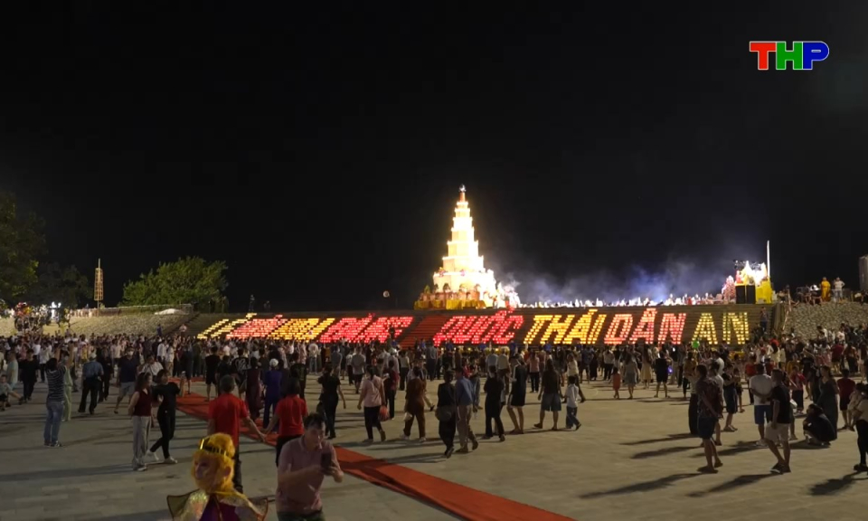 Điểm hẹn du lịch: Đ&aacute;nh thức di sản về đ&ecirc;m