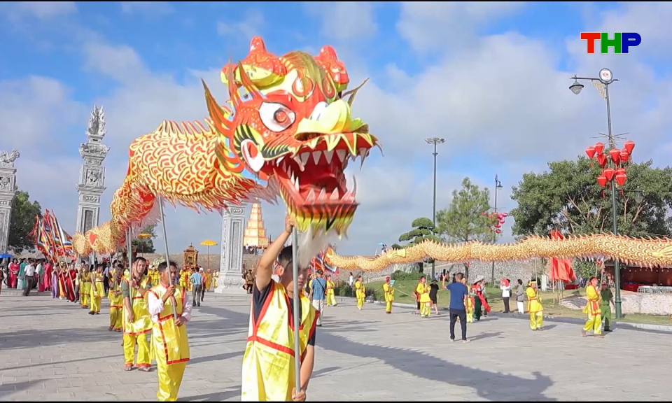 Trang trọng Lễ giỗ Đức Thánh Trần