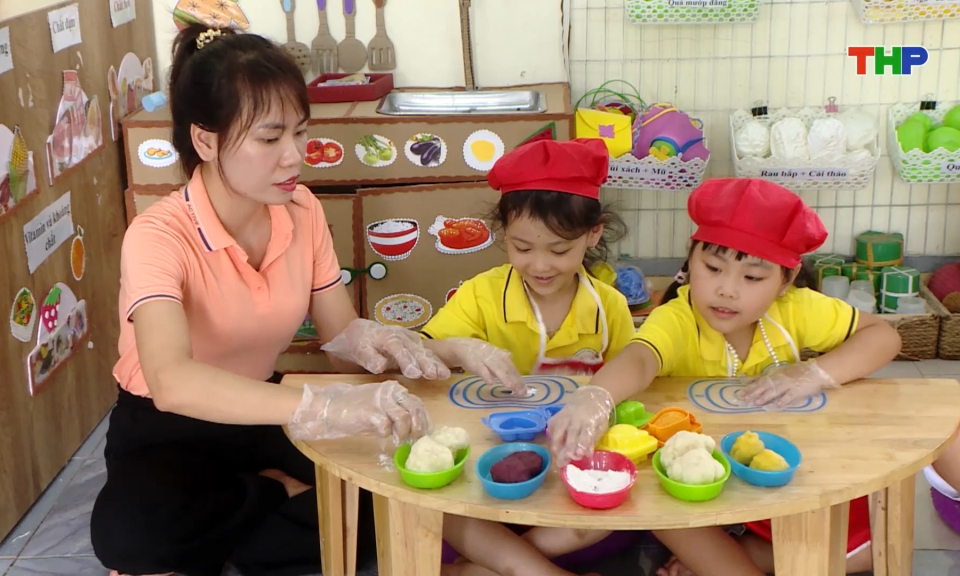 X&acirc;y dựng m&ocirc;i trường gi&aacute;o dục lấy trẻ l&agrave;m trung t&acirc;m