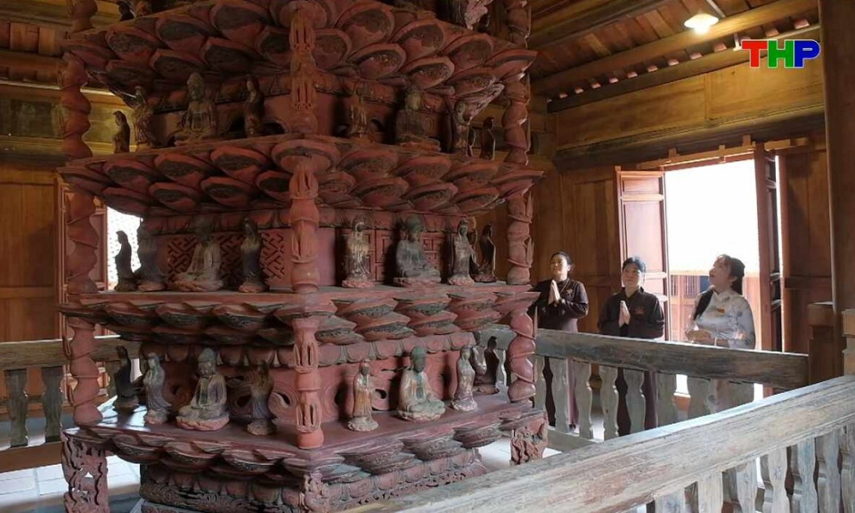 Chạm Hải Ph&ograve;ng: Cửu phẩm Li&ecirc;n hoa