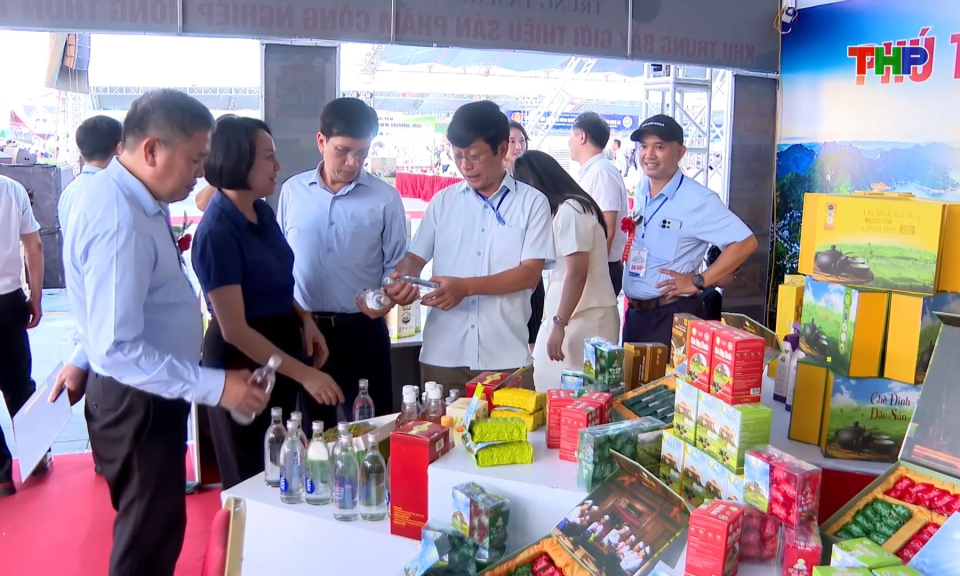 Khai mạc Hội chợ triển l&atilde;m sản phẩm c&ocirc;ng nghiệp n&ocirc;ng th&ocirc;n ti&ecirc;u biểu khu vực ph&iacute;a Bắc năm 2026 