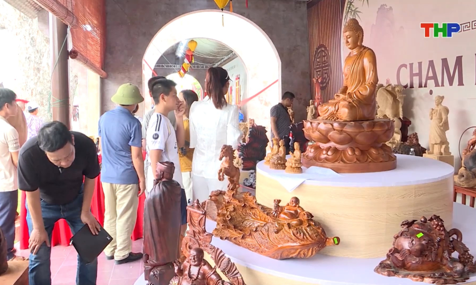 Quảng b&aacute;, kết nối sản phẩm OCOP v&agrave; l&agrave;ng nghề