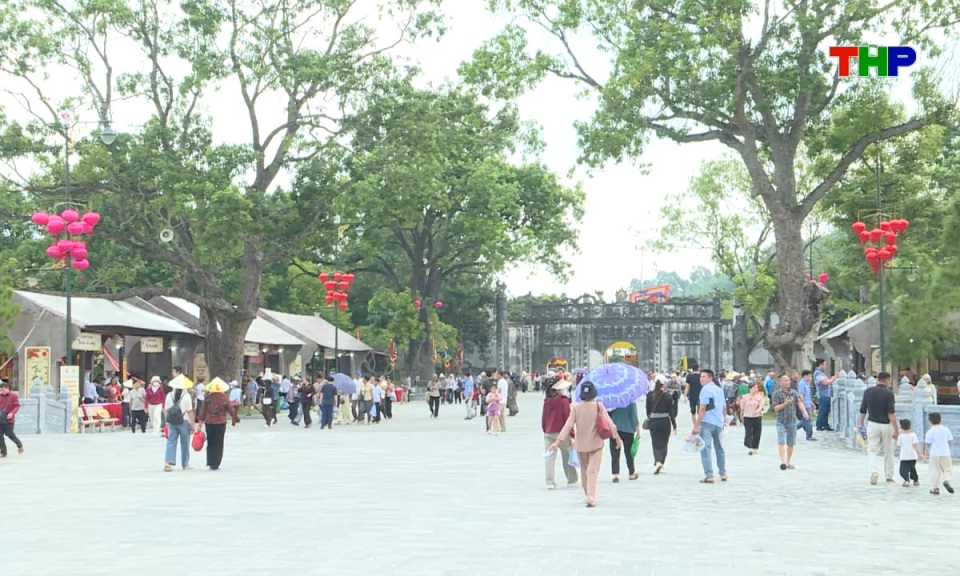 Ph&oacute;ng sự: Đ&aacute;nh thức gi&aacute; trị miền di sản