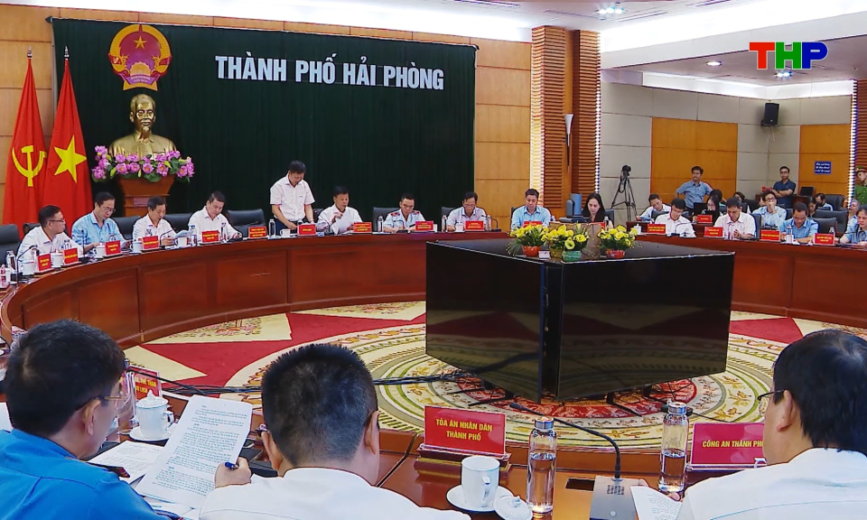 Đối thoại với đại diện c&aacute;c tổ chức, c&aacute; nh&acirc;n thu&ecirc; nh&agrave;, đất l&agrave; t&agrave;i sản c&ocirc;ng kh&ocirc;ng sử dụng v&agrave;o mục đ&iacute;ch để ở