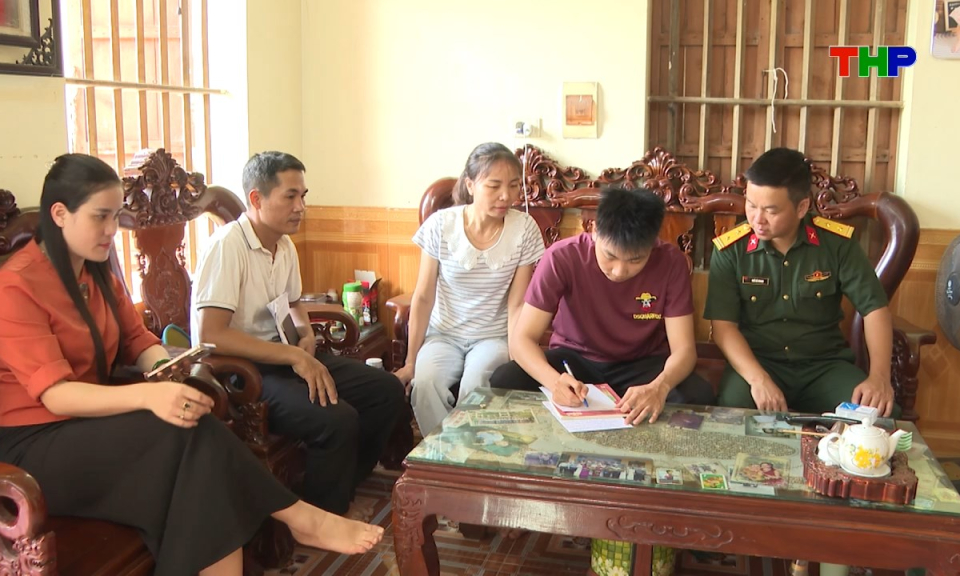 Quốc ph&ograve;ng địa phương: Một l&aacute; đơn, một lựa chọn: Khi tuổi trẻ Hải Ph&ograve;ng sẵn s&agrave;ng nhập ngũ