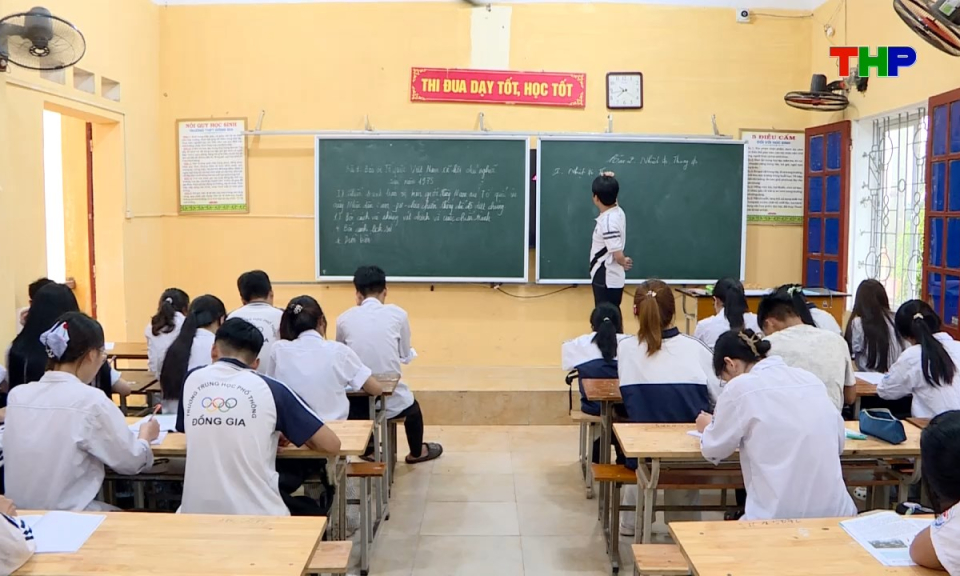 Ng&agrave;y nữa để y&ecirc;u thương: Nghị lực đến trường của c&ocirc; học tr&ograve; ở Kim Th&agrave;nh