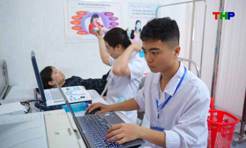 Ch&iacute;nh s&aacute;ch ph&aacute;p luật: Những điểm mới về phụ cấp ưu đ&atilde;i nghề y tế