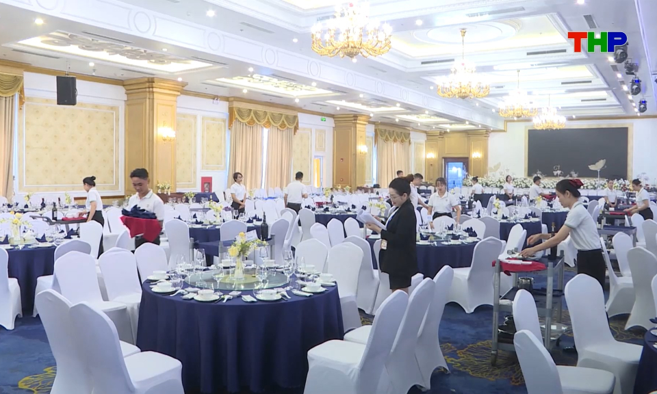 N&acirc;ng cao nghiệp vụ ng&agrave;nh ẩm thực