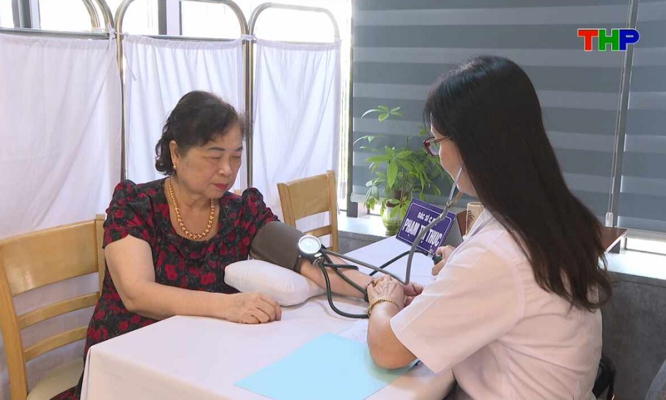Diễn đ&agrave;n Eva: Chăm s&oacute;c sức khoẻ phụ nữ bằng phương ph&aacute;p y học cổ truyền