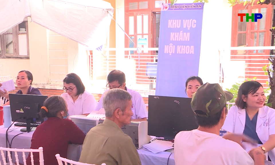 Tăng tốc kh&aacute;m sức khỏe to&agrave;n d&acirc;n