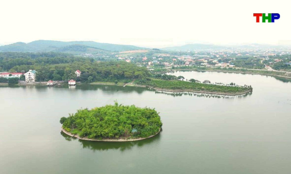 Chạm Hải Ph&ograve;ng: Hồ C&ocirc;n Sơn