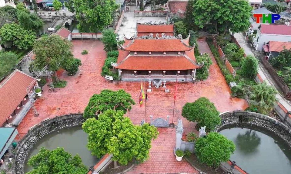Chạm Hải Ph&ograve;ng: Đền Xưa