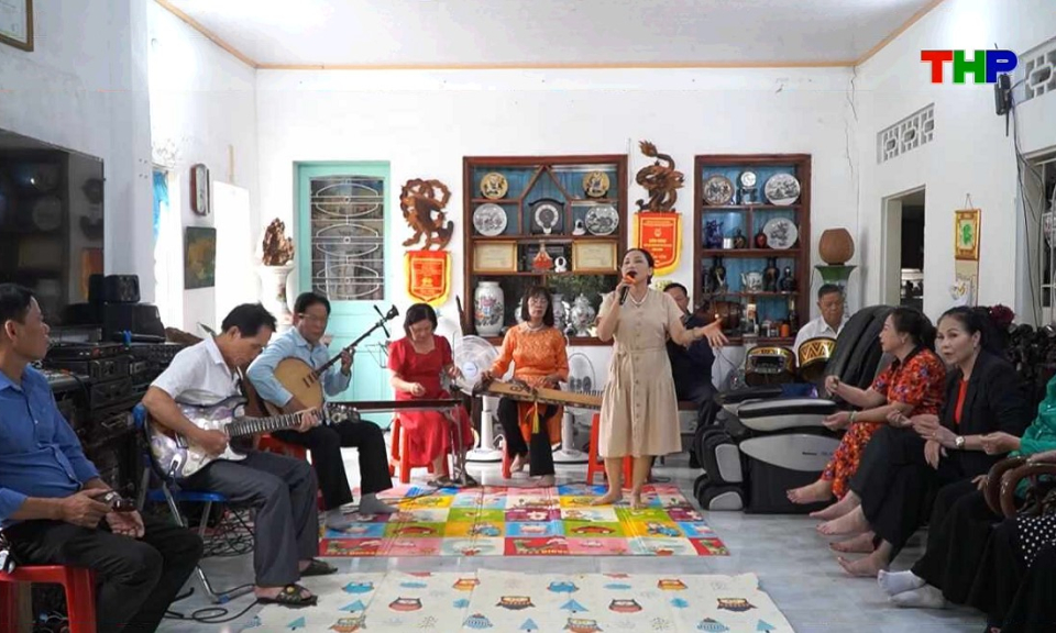 Chạm Hải Ph&ograve;ng: Hồn nhạc lễ hội đ&igrave;nh l&agrave;ng