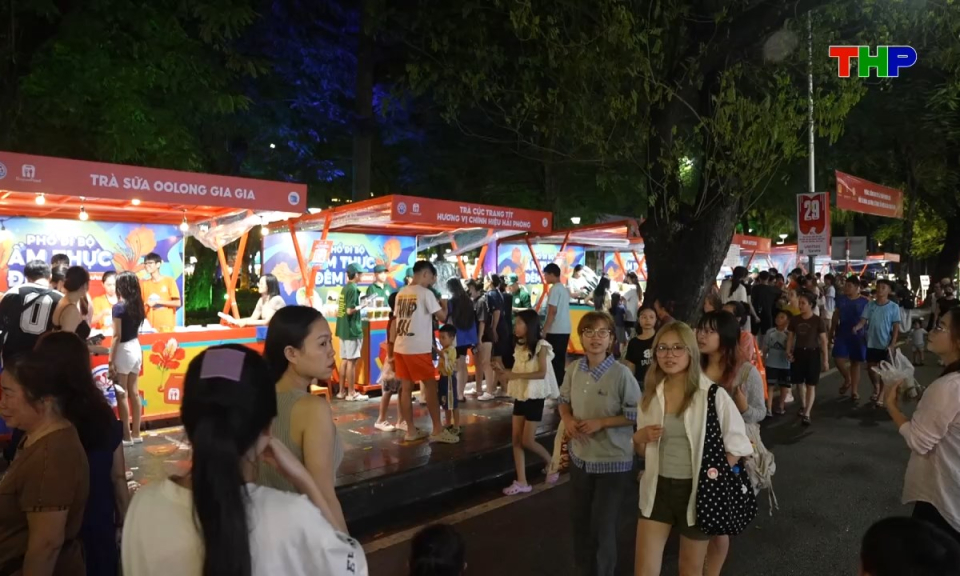 Ph&oacute;ng sự: Giữ phố đ&ecirc;m xanh, sạch, an to&agrave;n