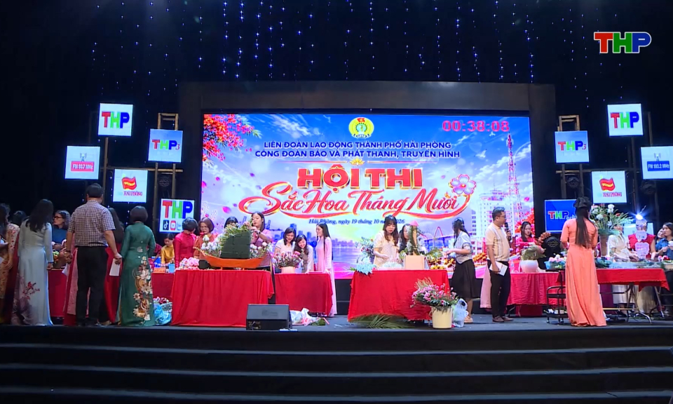 S&ocirc;i động hội thi &ldquo;Sắc hoa th&aacute;ng 10&rdquo;