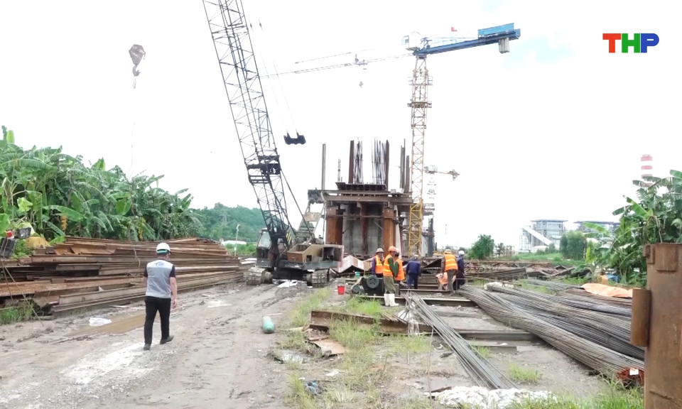 Đầu tư c&ocirc;ng tăng tốc những th&aacute;ng cuối năm