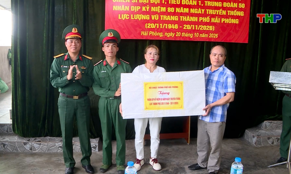 Hỗ trợ x&acirc;y dựng nh&agrave; đồng đội