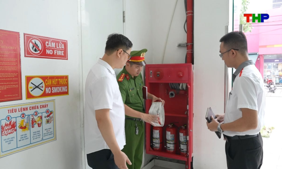 Ph&ograve;ng ch&aacute;y chữa ch&aacute;y v&agrave; cứu nạn cứu hộ: Hiểm họa ch&aacute;y nổ r&igrave;nh rập tại c&aacute;c cơ sở sửa chữa, kinh doanh xe