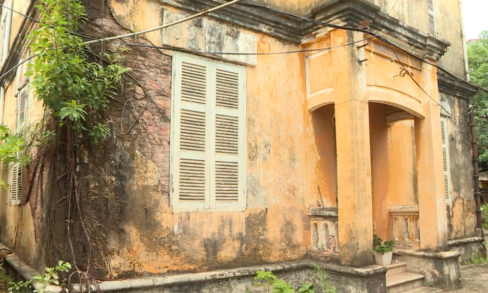 Tập trung xử l&yacute; cơ sở nh&agrave;, đất l&agrave; t&agrave;i sản c&ocirc;ng kh&ocirc;ng sử dụng v&agrave;o mục đ&iacute;ch để ở