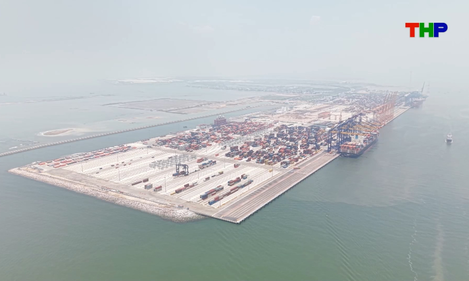 Nâng cấp vũng quay tàu tại khu vực cảng Lạch Huyện