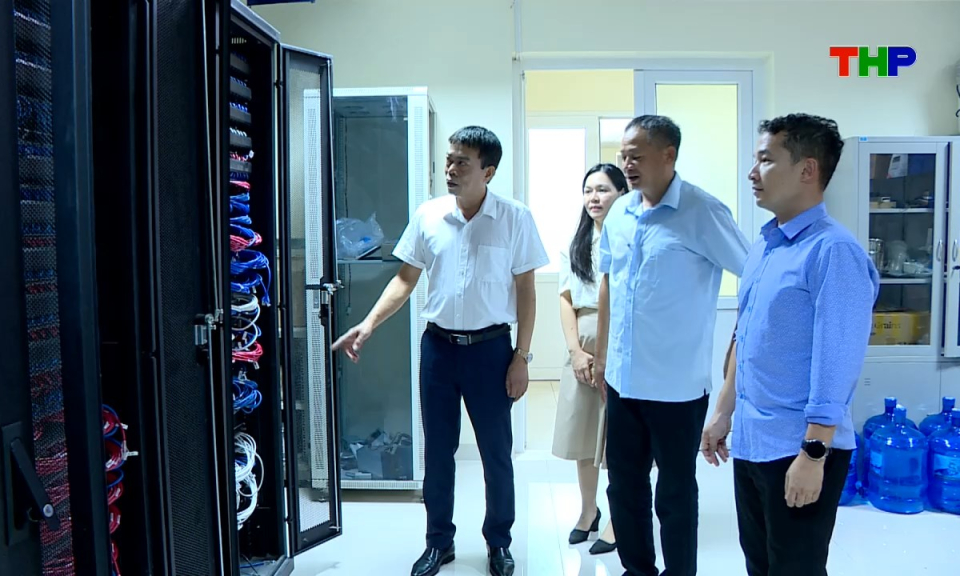 V&igrave; cộng đồng: Số h&oacute;a quản l&yacute; để người d&acirc;n dễ tiếp cận ch&iacute;nh s&aacute;ch