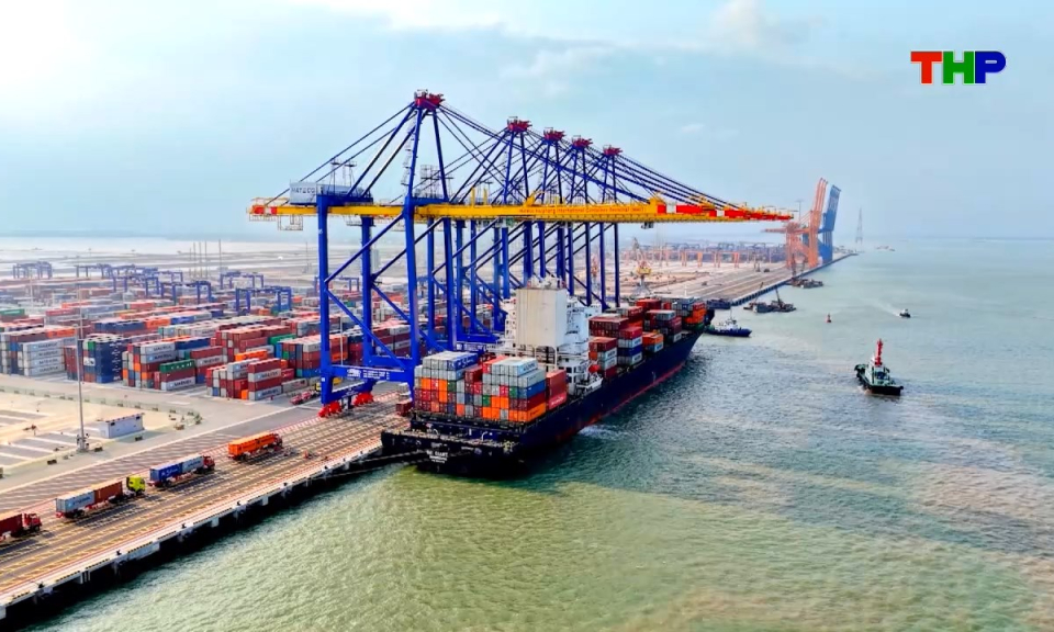 Hải Ph&ograve;ng chuyển động v&agrave; kết nối: Cảng nước s&acirc;u Lạch Huyện - Điểm tựa chiến lược cho kinh tế biển Hải Ph&ograve;ng